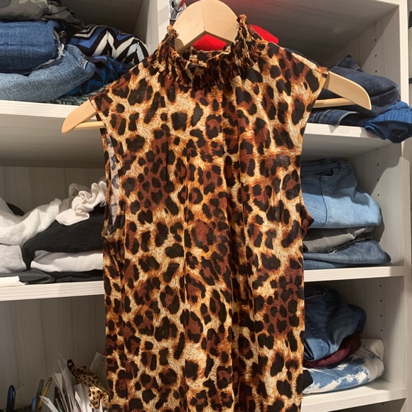 Generation Love Tops - Generation Love NWT mock sleeveless leopard top